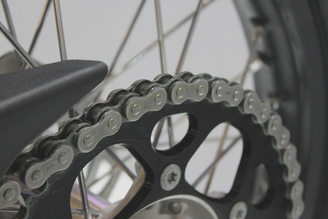 close-up of a bike chain wear indicator tool